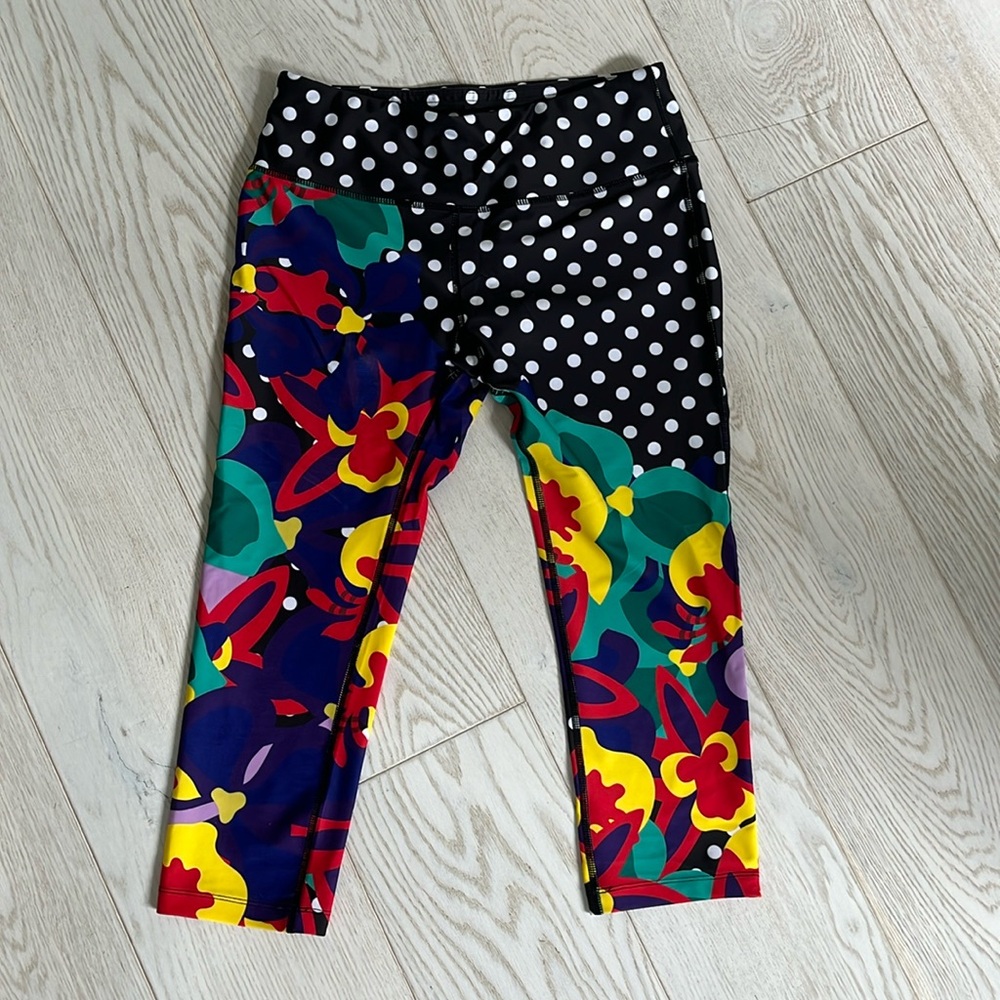 Triflare women’s size small colorful yoga pants.